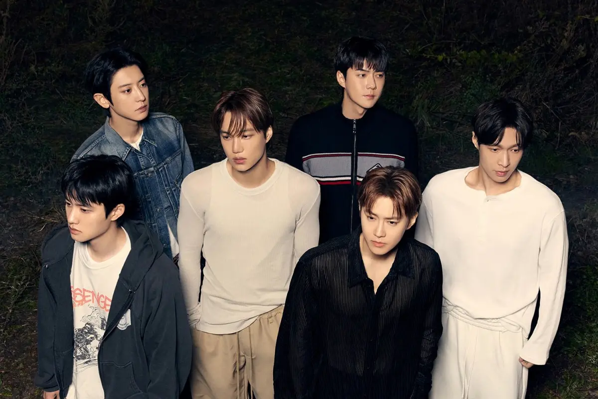 ▲張藝興（右1）再放鳥EXO，繼見面會後又在今（24）日宣布缺席團綜《EXO的爬梯子世界旅行》，SM也證實消息，透露他因國家緊急任務而無法參與錄製。（圖／EXO FB）