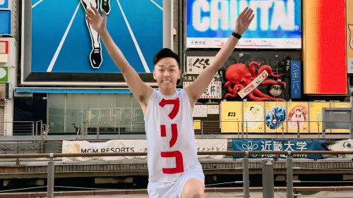 《瘋神》香蕉穿背心遊大阪！被酸丟臉丟到國外　他高EQ 23字回擊
