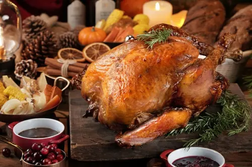 聖誕節餐廳訂不到！全台10大品牌外帶餐整理　超狂烤全雞僅249元
