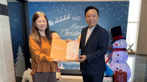 ▲第二屆的「H2O公益午宴 冬至送暖 點亮聖誕」共享餐桌活動，此次與社會局合作舉辦。（圖／H2O Hotel提供）