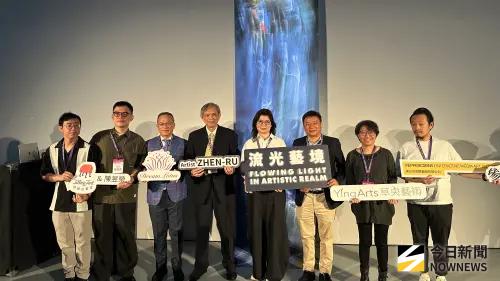 ▲視覺藝術創作特展《流光藝境》於高雄駁二藝術特區蓬萊倉庫登場。（圖／記者陳美嘉攝，2025.12.25）