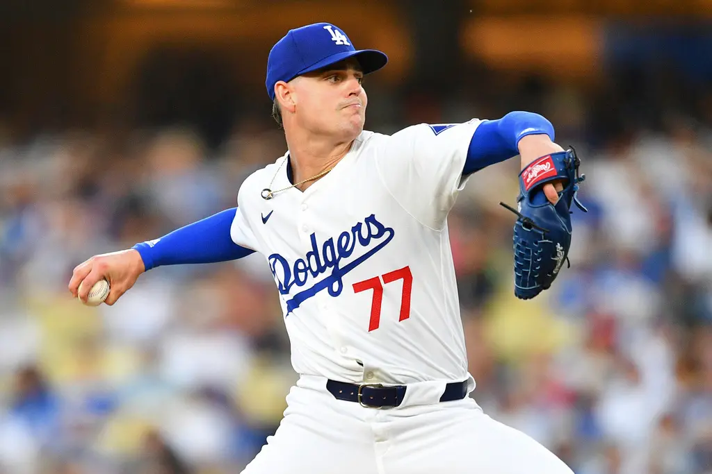 ▲洛杉磯道奇投手群戰力過於豪華，反而讓年輕投手的未來浮上檯面。美媒《Sports Illustrated》報導指出，道奇右投萊恩（River Ryan）在完成Tommy John手術復健後，已被視為潛在的交易籌碼之一。（圖／美聯社／達志影像）
