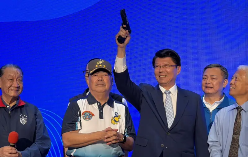 造勢拿玩具手槍惹議　謝龍介反嗆模糊焦點：民進黨應勇於面對黑金