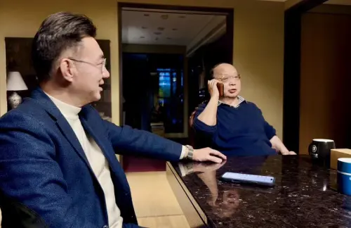 ▲江啟臣在臉書分享胡志強為他打電話拜託朋友的畫面。（圖／翻攝江啟臣臉書，2025.12.26）