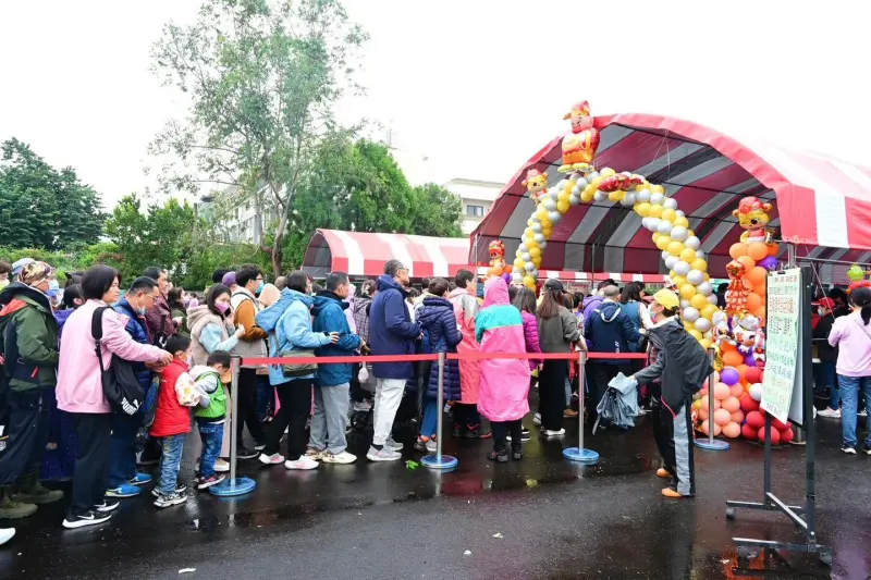 收假車潮昨日午後已出現 公路局推11處國道替代道路