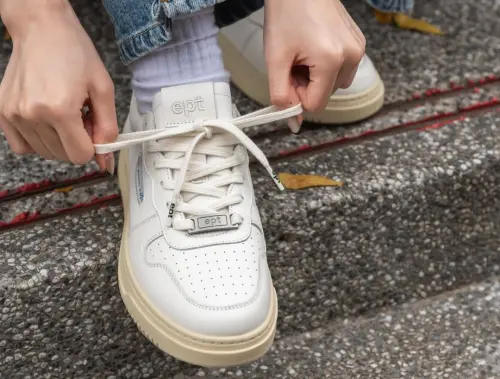 ▲韓國鞋子品牌「EPT（East Pacific Trade）」在台人氣高，甚至吸引民眾搶購。（圖／East Pacific Trade TW臉書）