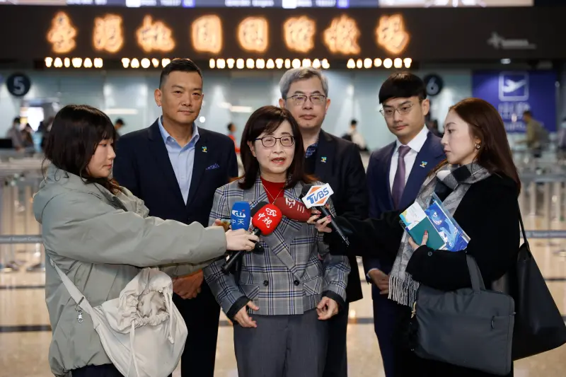 ▲北市副市長林奕華率北市府團隊啟程前往上海市參加為期二天的雙城論壇。(圖/北市府提供)