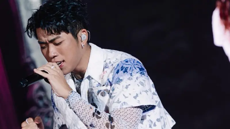 王ADEN情史被挖！交往最長僅11個月　昔揭分手主因：無法滿足她