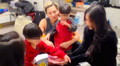 ▲小煜前妻言言（右）分享兩人離婚後一起陪玩畫面，鬆口會選擇分開，是想更健康的生活。（圖／翻攝自言言IG@panaiyen）