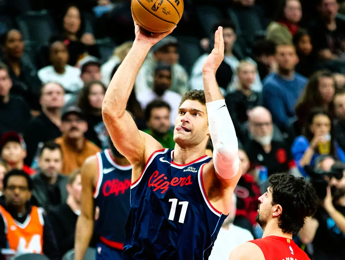 ▲資深中鋒B.羅培茲（Brook Lopez）飆進創個人生涯新高的9記三分球。（圖／美聯社／達志影像）