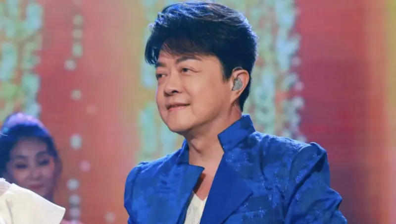 翁立友跟五月天阿信同齡！年過半百現狀驚人　51歲香蕉哥哥更誇張