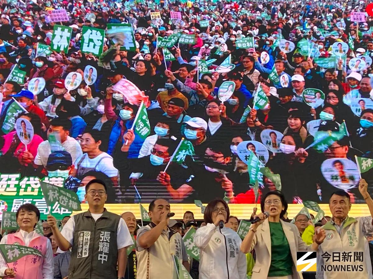 ▲高雄市長初選參選人林岱樺今天於鳳山舉辦三山造勢最終場，現場人數直破8萬人，展現林岱樺不可擋的勝選實力。(圖／記者郭凱杰攝,2025.12.27)