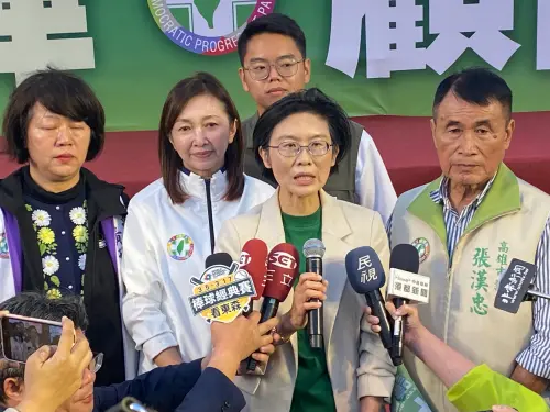 ▲林岱樺會後面對媒體聯訪詢問，她則表示，近期看到高虹安爭議案的最新判決，認為自己的處境與高虹安相同，她有信心能證明自己清白。(圖／記者郭凱杰攝,2025.12.27)