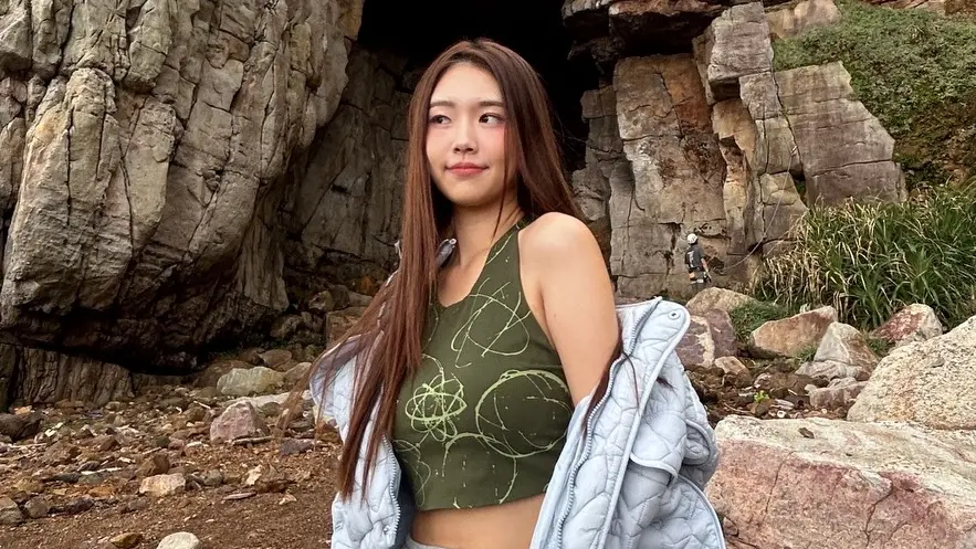 ▲宜蘭外海昨晚發生規模7.0強震，韓國YTR Judy洗澡途中突遇劇烈搖晃，自曝一度猶豫是否直接逃生，經紀人證實她真的洗到一半衝出來，所幸家中與團隊成員全數平安，虛驚一場。（圖／翻攝自Judy Threads@jy_luv.peace）