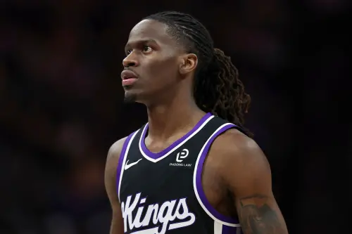 NBA／國王113:107擊退獨行俠！艾利斯、威少轟21分　弗拉格砍23分
