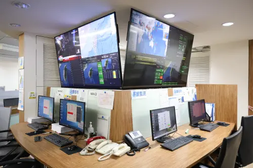 ▲氣象署地震測報中心平時都會安排值班待命主管，當有大型地震發生後會立刻回到工作崗位。（圖／記者陳明安攝）