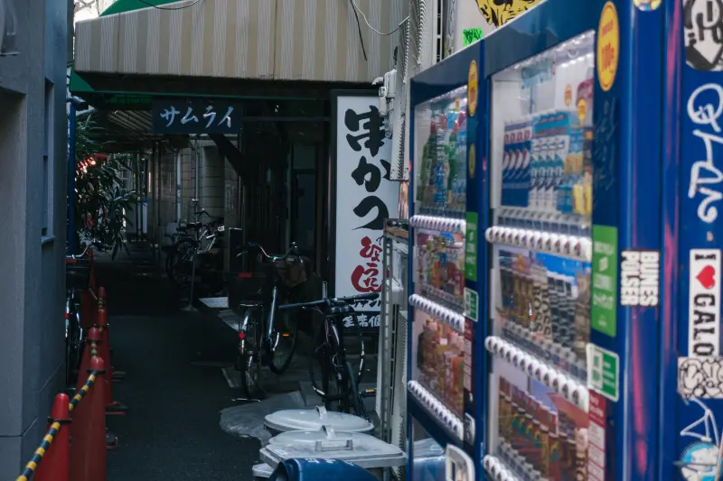 日本販賣機有隱藏設計！這動作查出飲料溫度　一堆日本人也不知道