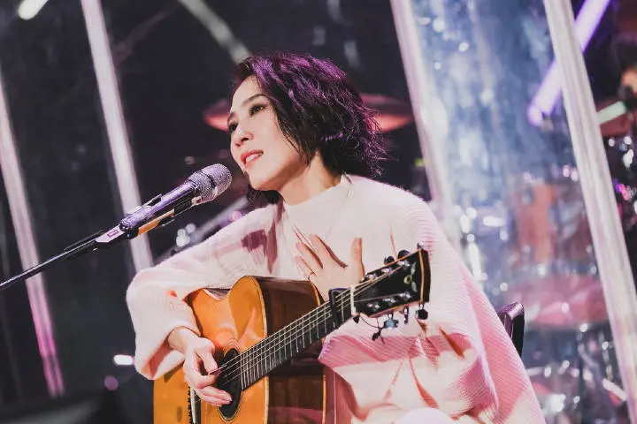 戴佩妮哽咽宣布取消北京、廣州演出！坦承票房失利：我不在意面子