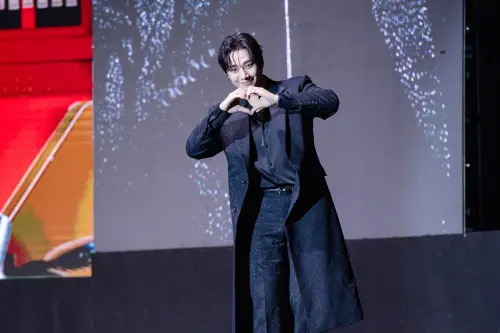 李俊昊來台嗨跳夜店舞撩粉！嘴甜留員工：不要離職，我愛你們
