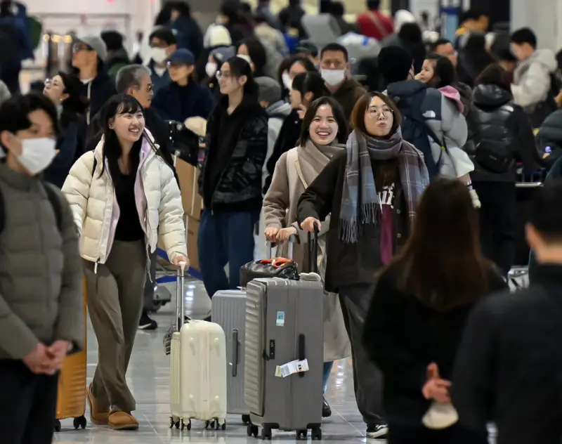 日本10天連假啟動！成田機場95萬人次進出　台灣成熱門目的地