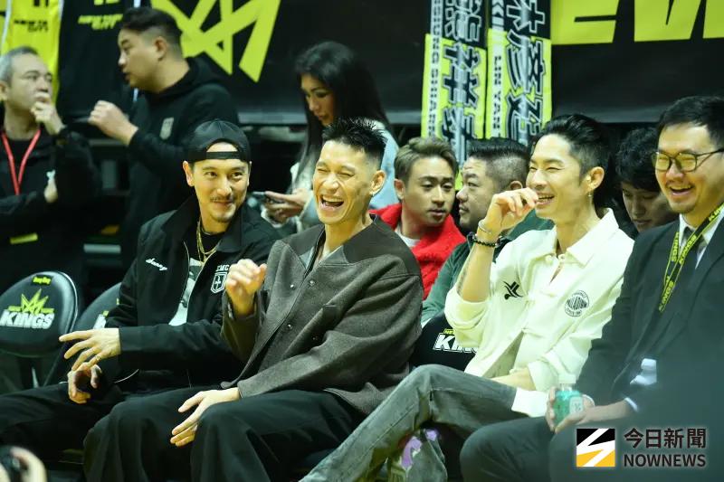 林書豪退休儀式6500名滿場球迷到場見證　新北國王86：82逆轉海神