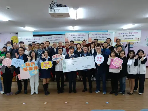 暖心及時雨　賴順仁攜手翔愛協會捐200萬助弱勢生
