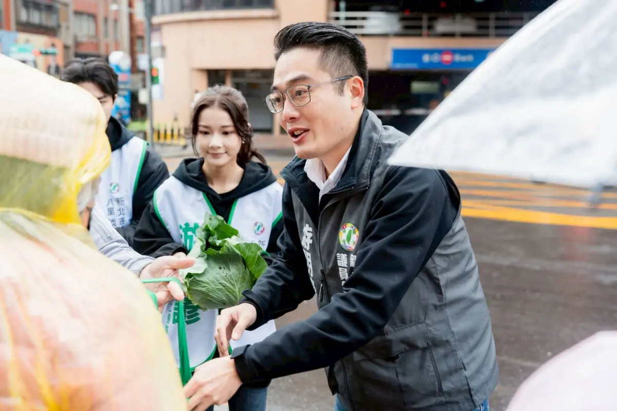 ▲新北市第一選區議員擬參選人游明諺在淡水設立行動服務站。（圖／團隊提供）