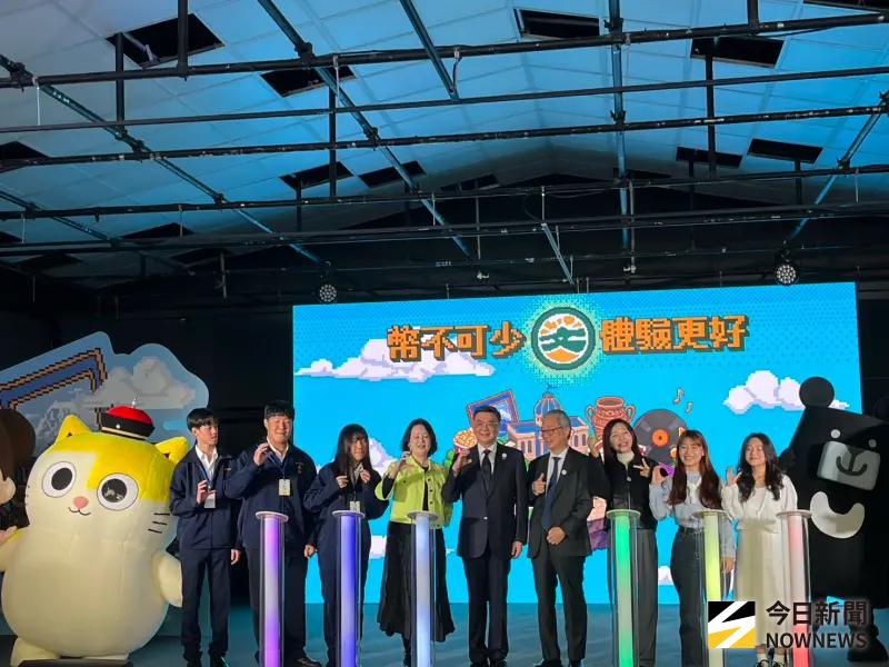 ▲文化部舉行2026年文化幣記者會，明年起13至22歲青年每人都可以領到1200點文化幣。（圖／記者張乃文攝）
