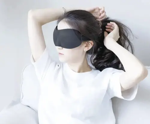 ▲伴佳家石墨烯3D立體眼罩，售價299元。（圖／台隆手創館shopping.hands.com.tw）