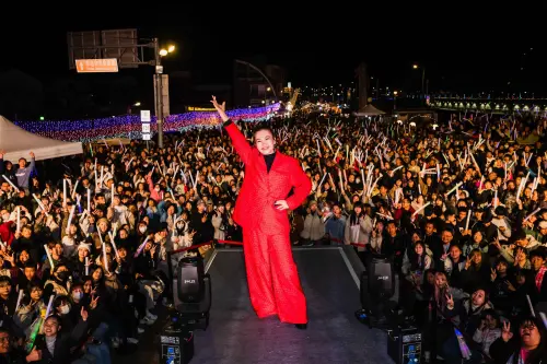 ▲歲末演唱會，由台味嘻哈天團玖壹壹，人氣團體FEniX、「台語天后」黃妃等大卡司輪番登場演出。（圖／水里鄉公所提供）