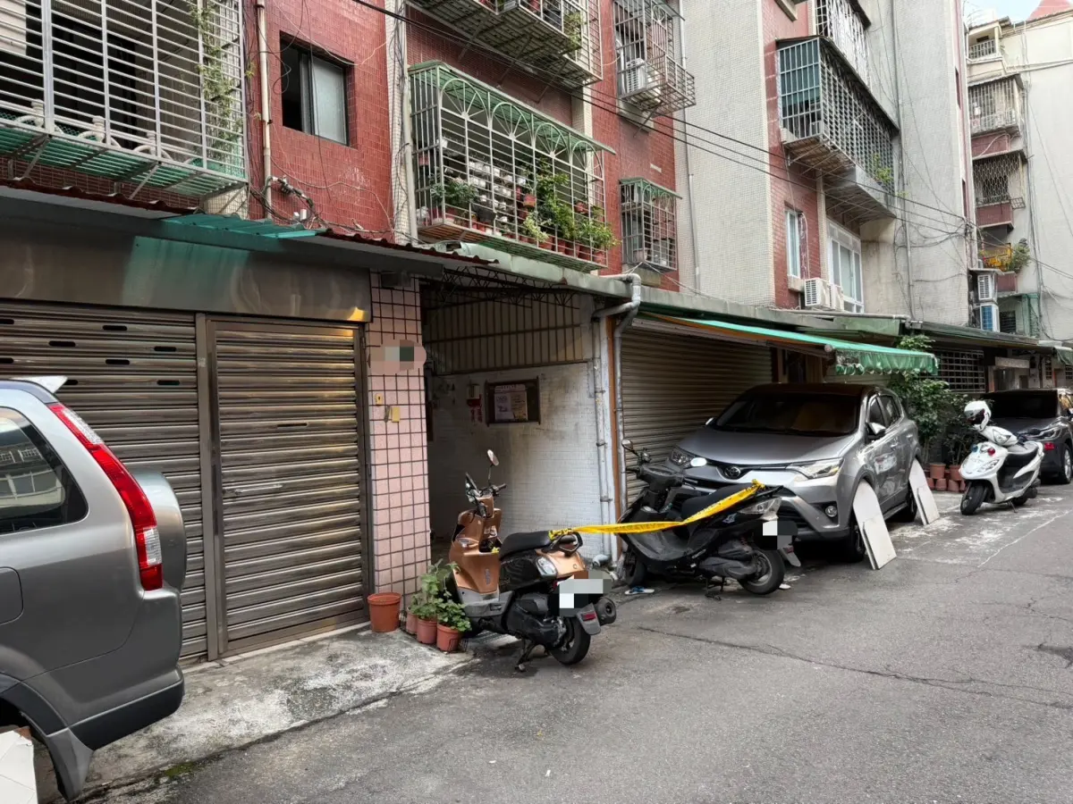 ▲ 新北市中和區一處民宅今（29日）傳出一起母女墜樓意外。（圖／翻攝畫面）