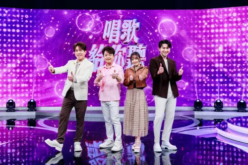 ▲翁立友（左二）登上節目《唱歌給你聽》宣傳新歌〈老狗伴鐵人〉。（圖／中天電視提供）