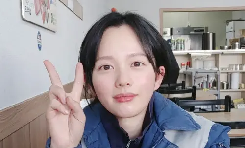 ▲鄭知蘇在《黑暗榮耀》中飾演女主角文同珢的少女版。（圖／翻攝自IG@mint_ziso）