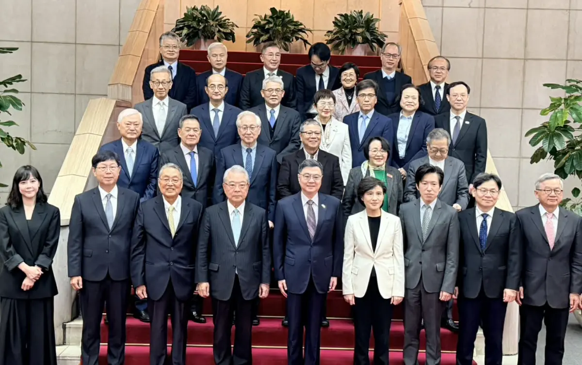 ▲卓榮泰今日主持經濟發展委員會均衡台灣分組顧問會議，提及開會當下中共軍演，大家則在這裡討論「均衡」，對中國而言是極大諷刺。（圖／記者陳威叡攝，2025.12.30）