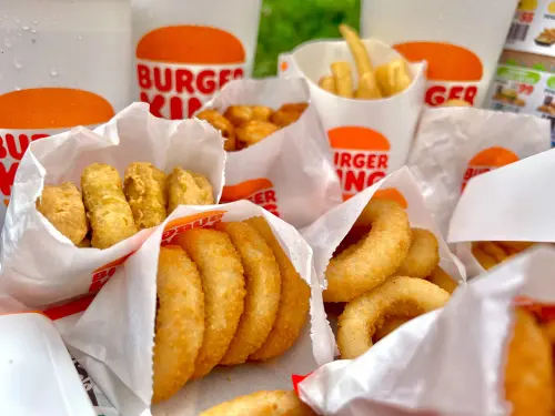 ▲漢堡王薯條、洋蔥圈、飲料買一送一。（圖／漢堡王 burgerking.com.tw）