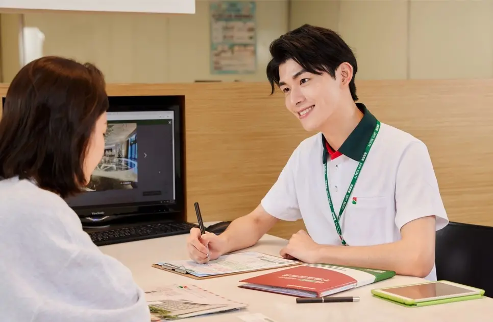 ▲信義房屋響應政府政策，自2026年1月1日起，對於已取得建築能效標示與綠建築標章的建築物於不動產說明書予以揭示。（圖／信義房屋提供）