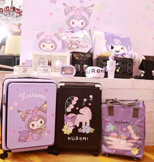 ▲7-11春節福袋，聯名熱門IP庫洛米款。（圖／記者吳翊緁攝）&nbsp;