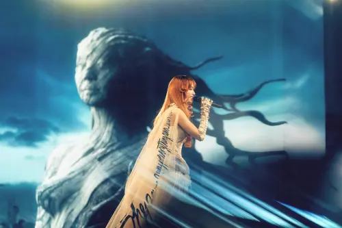 蔡依林9點半要睡覺！養生天后沒安可曲　粉絲哀嚎：螢光棒還在亮
