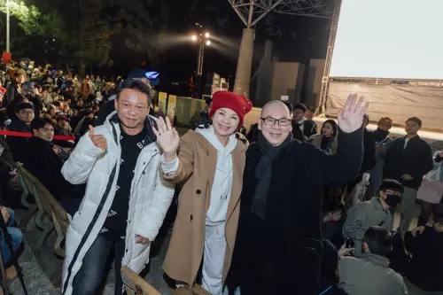 ▲「大安森林公園一邊哭一邊跨年」再度邀請《愛情萬歲》蔡明亮、李康生、楊貴媚原班人馬重聚，楊貴媚本人也將實際到場「陪哭」。（圖/國家影視聽中心提供）