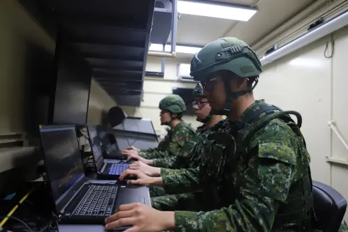 暗夜臨戰強化應變　第四作戰區實施夜間操演
