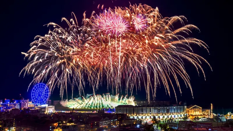 ▲「紫耀義大 義享奔騰」跨年煙火秀，將於2026/01/01凌晨0點施放999秒大型煙火秀。（圖／義大世界提供）