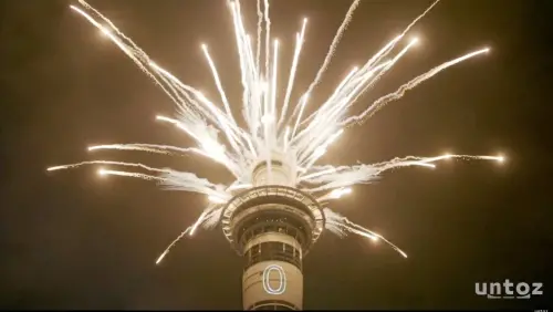 影／紐西蘭打響新年第一炮！奧克蘭天空塔煙火璀璨迎接2026年
