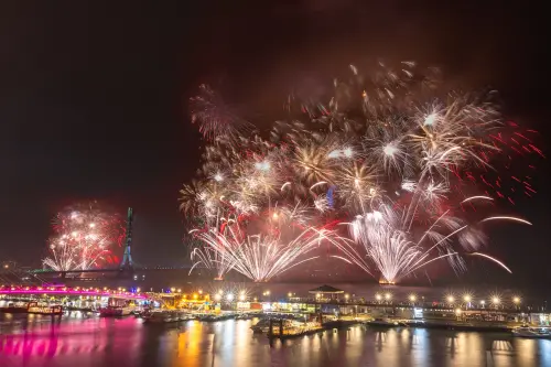 台灣「最強跨年煙火」改變了！眾朝聖服它：此生必看、101也小輸
