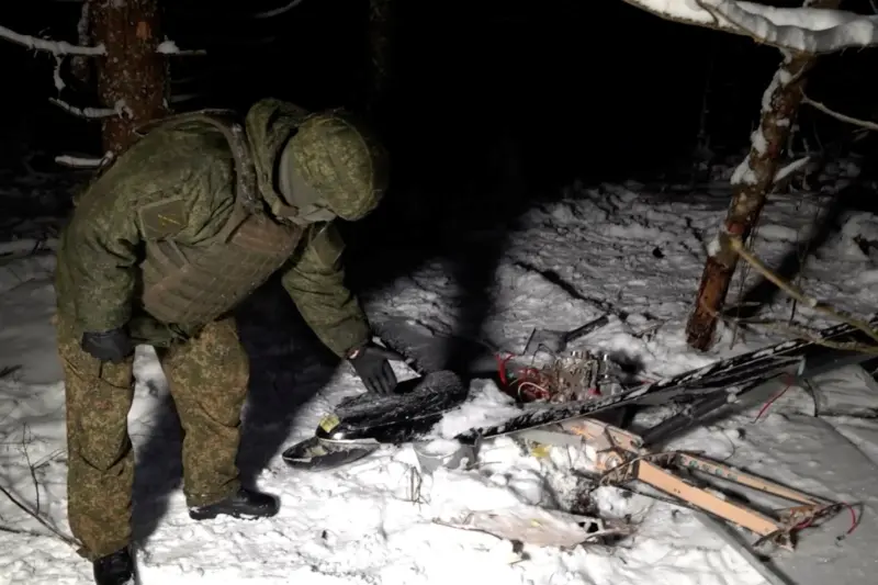 ▲俄羅斯公布所謂的、烏克蘭派無人機襲擊蒲亭官邸的證據影像。(圖/美聯社/達志影像)