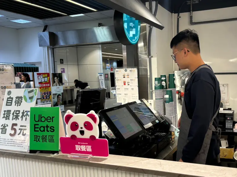 ▲手搖飲打工示意圖 。（圖／記者李青縈攝）