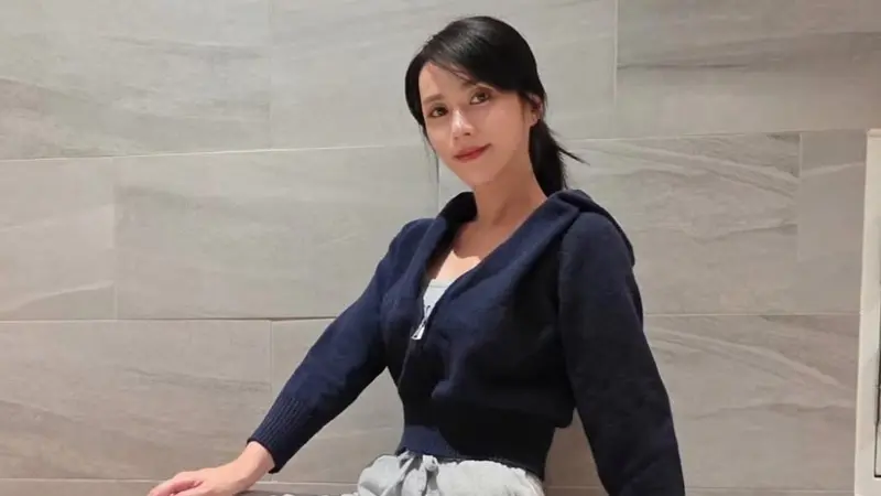 ▲許鈞鈞於2026年元旦凌晨無預警宣布結婚，曬出甜蜜婚服照宣告升格人妻，感性回顧人生與演藝歷程，強調婚後仍將持續投入演藝工作，消息引發粉絲祝福。（圖／翻攝自許鈞鈞IG@fish007_011）