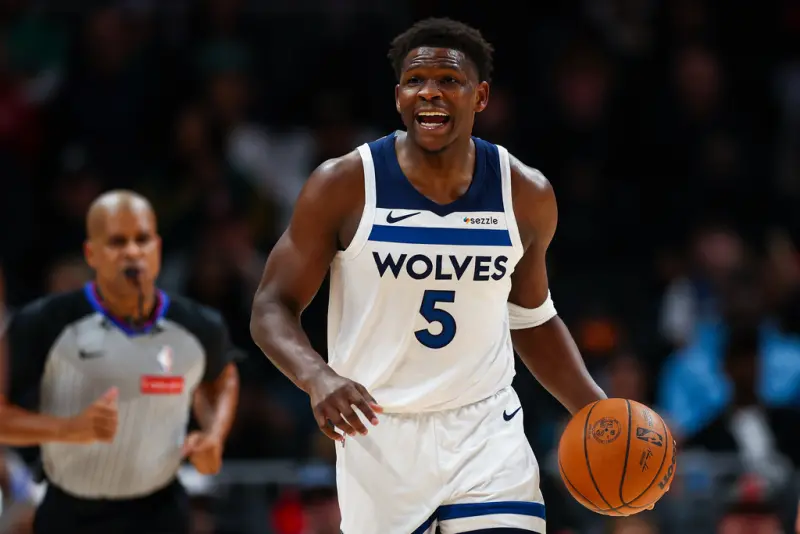 NBA／灰狼慘敗！愛德華茲生氣摔毛巾　戈貝爾批：賺大錢就隨便打