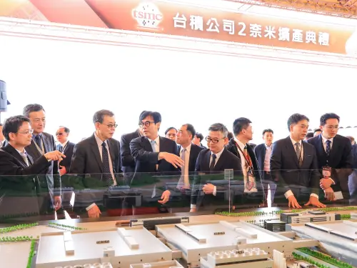 台積電高雄2奈米晶片量產　陳其邁感謝市府同仁齊心努力
