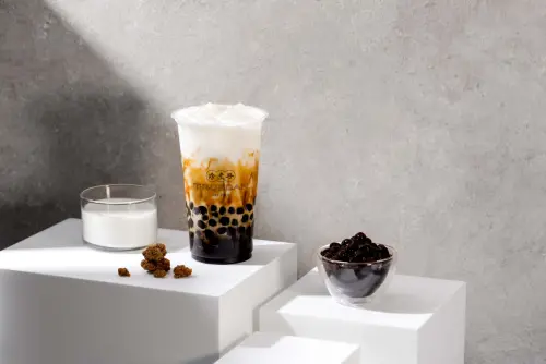 ▲1月8日由黑糖珍珠鮮奶打頭陣買一送一。（圖／珍煮丹提供）