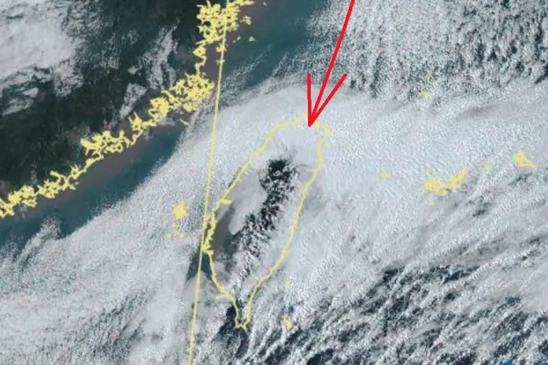 今明最冷跌破10度！鄭明典示警：雲街現蹤　北北基18縣市低溫特報